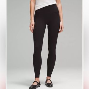 SOLD!lululemon Align T™ HR
Pant 28"